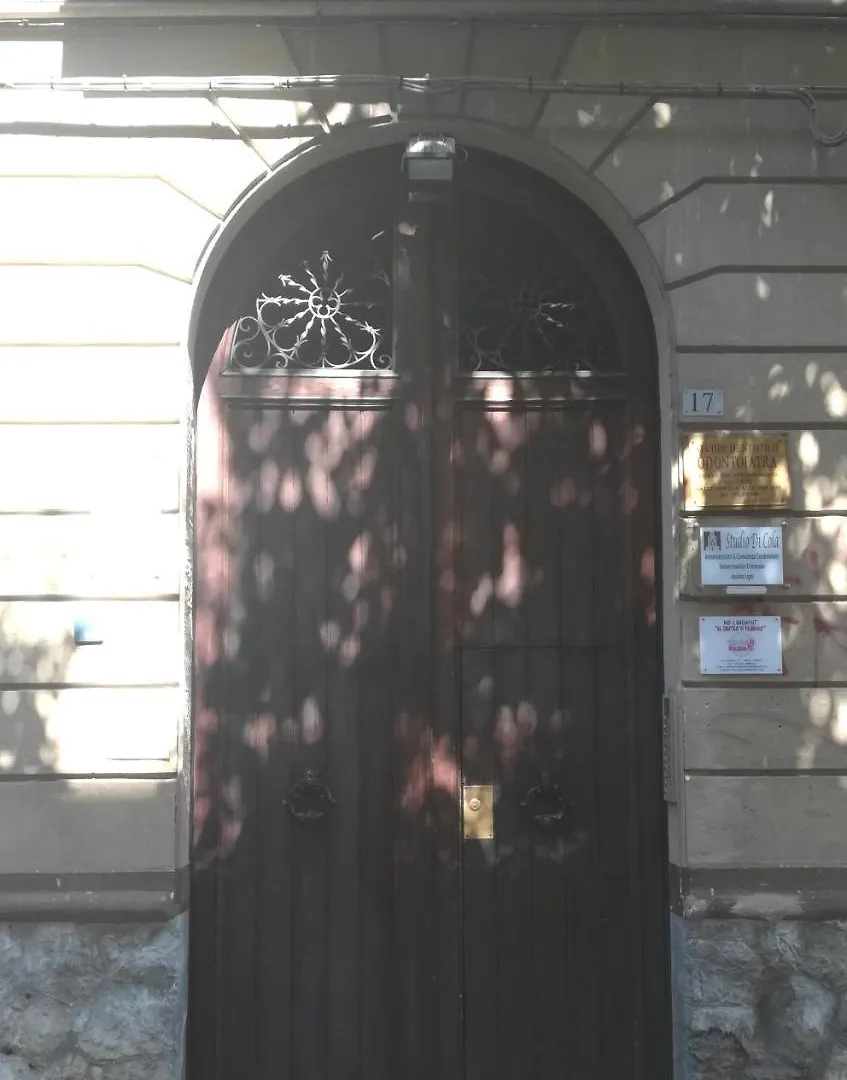 B&B Il Poeta Palermo 2*,  Italy