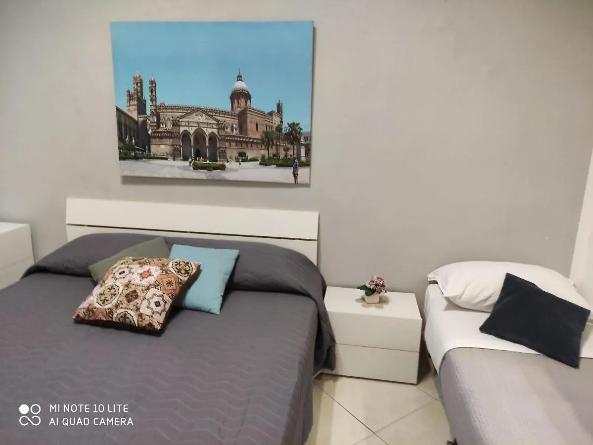 B&B Il Poeta Palermo Nocleg ze śniadaniem